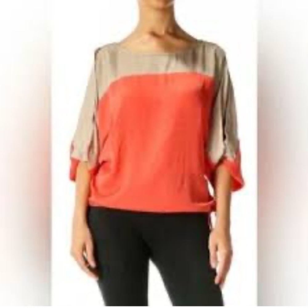 BCBG Maxazria Khaki Peach Top Sz L